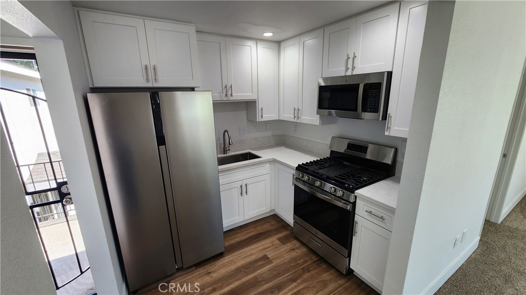 Pets allowed and walking distance to the Costa Mesa Bark Park. Amazing location close to everything. Brand New Renovation with inside laundry, stainless steel stacking washer dryer included. Assigned parking space. Stainless Steel appliances included: stove, microwave, dishwasher, refrigerator. Ductless Minsplit for heat and AC. Quiet neighborhood (except 4th of July and New Year's Eve!). Separately metered Gas and Electric. Recessed lighting, lots of electrical outlets (every ~10').
Walking distance to Costa Mesa Bark Park adjacent to Tewinkle park with ponds, tennis, skate park, ducks and squirrels. The park is adjacent to the fairgrounds who offer discount fair tickets each year to residents. Farmers market on Thursdays. Easy shopping within a mile: Sprouts, Stater Brothers. Avoid the 55 and take surface streets to Mothers' Trader Joe's and Triangle Square. South Coast Plaza is less than 2 miles away. Easy access to 405, 55 and 73 freeways. 10 minutes to John Wayne Airport (SNA).Lots of little shops nearby including my favorite auto repair place. There are 3 streets of 4plexes adjacent to about 850 homes that are $1.5MM - $2MM in price. Great neighborhood. My wife feels safe walking the dog everywhere in the neighborhood. Property manager/listing agent lives next door.
NOTE: Landscaping is not finished. Exterior upgrades planned in the next 6-12 months including fencing, gates, sidewalk and 2 ADUs. There will be no public access to the property when completed. Street parking is generally not a problem before about 5 or 6 pm. RUBS allocation is $45. Pets increase deposit and rent by $50. Rent already includes $100/mo credit for using ACH.