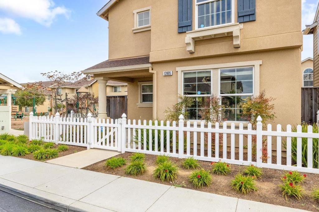 12805 Rogge Village Loop