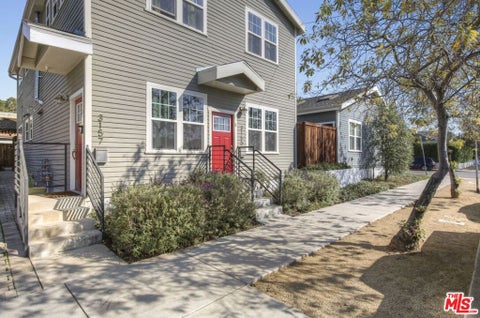 Photo of 3157 Estara Avenue, Los Angeles, CA 90065 (MLS # 26101691)