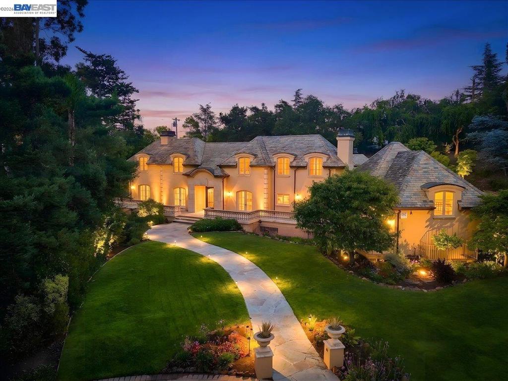 13388 Surrey Ln LN, Saratoga CA 95070