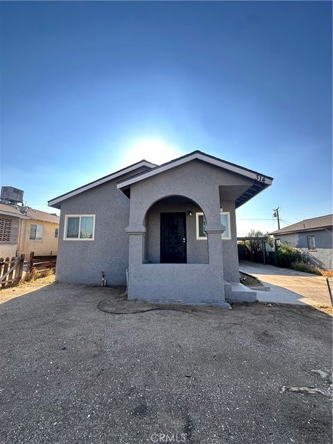 Photo of 314 Wilshire Pl, Barstow, CA 92311 (MLS # OC26068858)