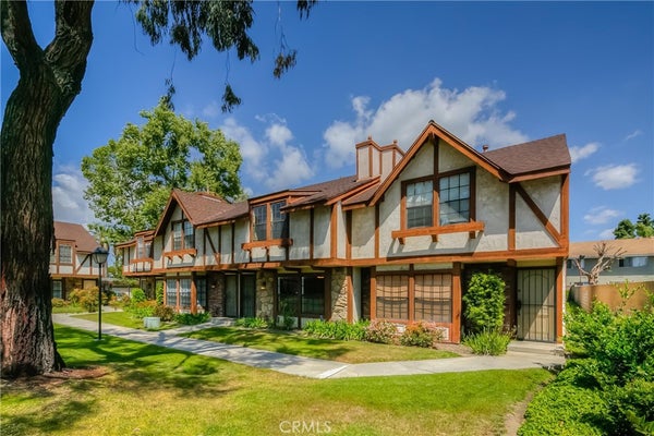 1173 S PAULA DR # 19, FULLERTON, CA 92833 - Image b69d87ea649d3c3b2d6553233b2f1cbb/2402657983