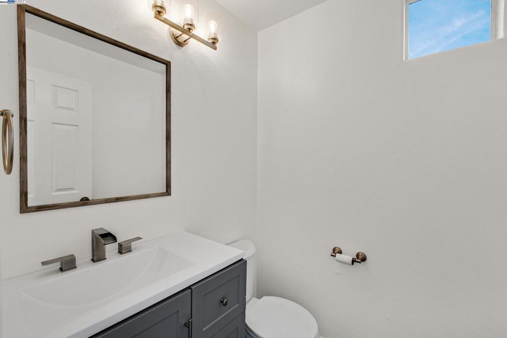 CAMELLIA COURT - Residential