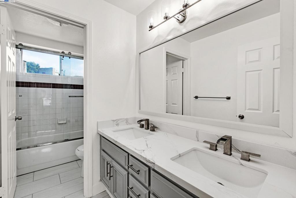 CAMELLIA COURT - Residential