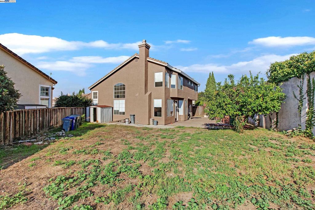 CAMELLIA COURT - Residential