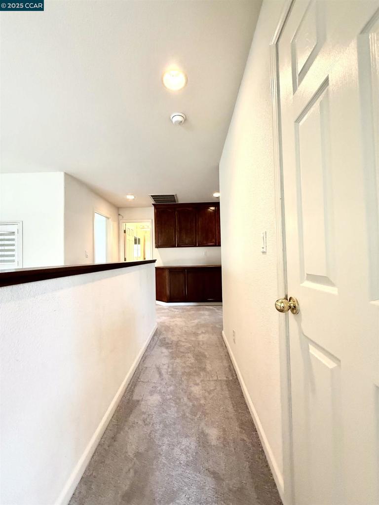 VILLAGE SQUARE - Residential