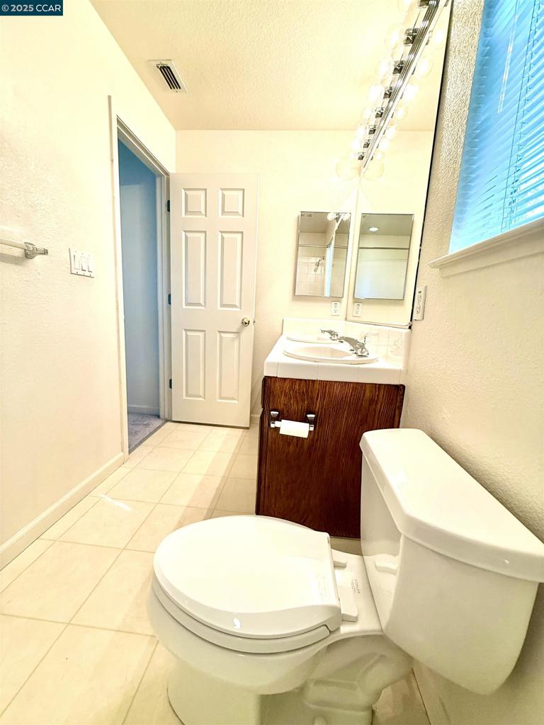 VILLAGE SQUARE - Residential