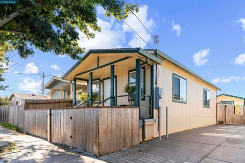 Photo of 1319 Kelsey St, Richmond, CA 94801 (MLS # 41134150)