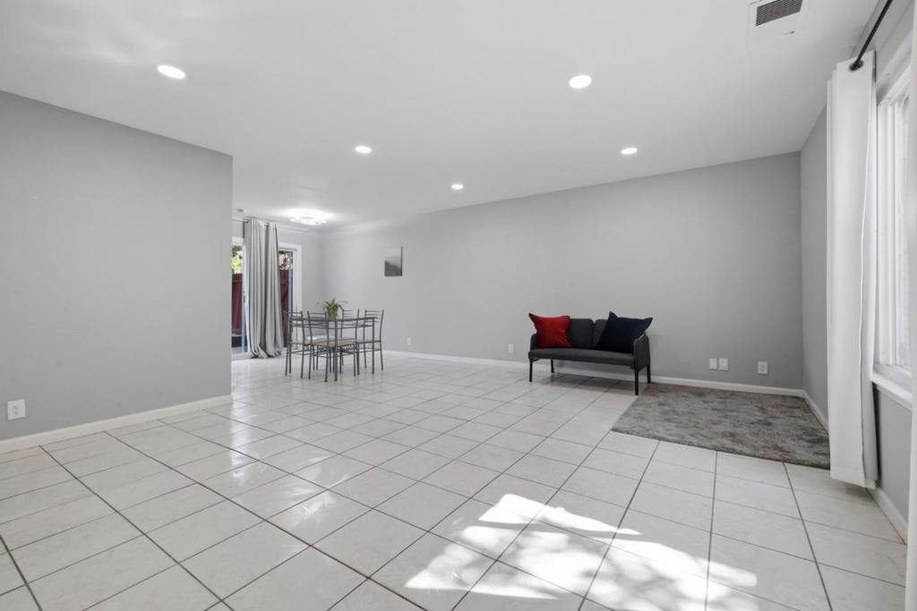 1355 Mcquesten C