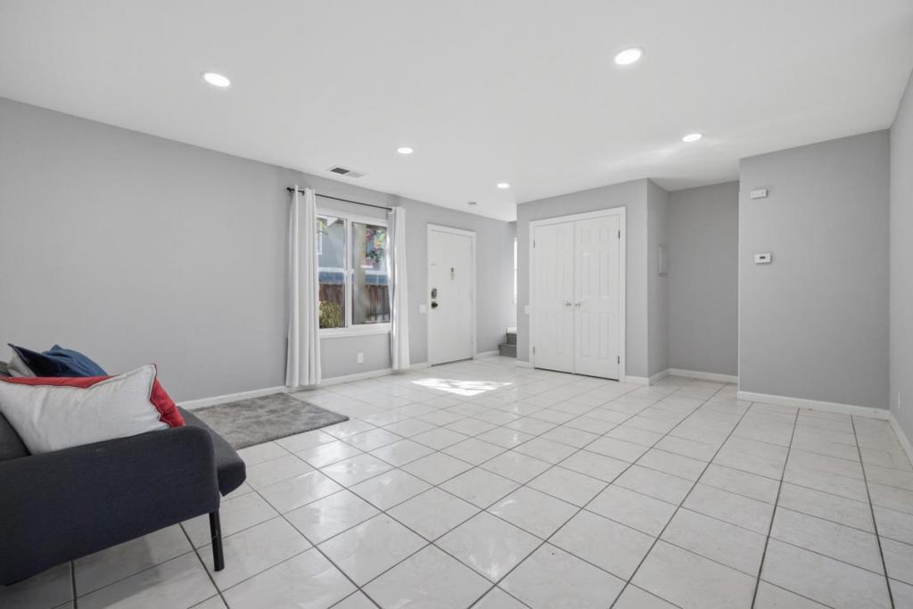 1355 Mcquesten C