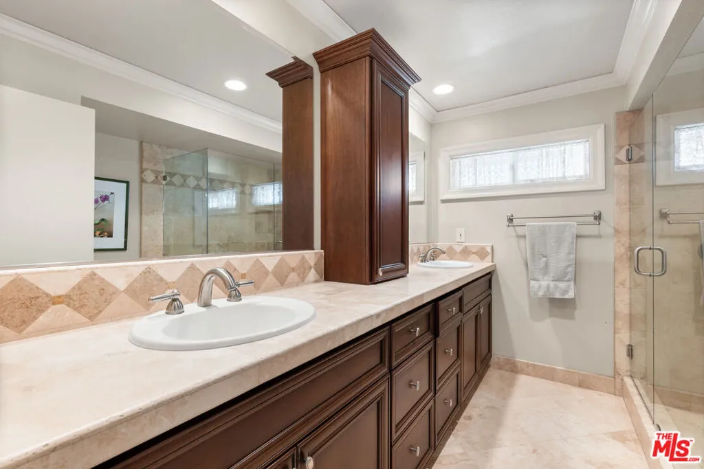 Villa Park, California 92861, United States, 4 Bedrooms Bedrooms, ,3 BathroomsBathrooms,Residential,Active,176933