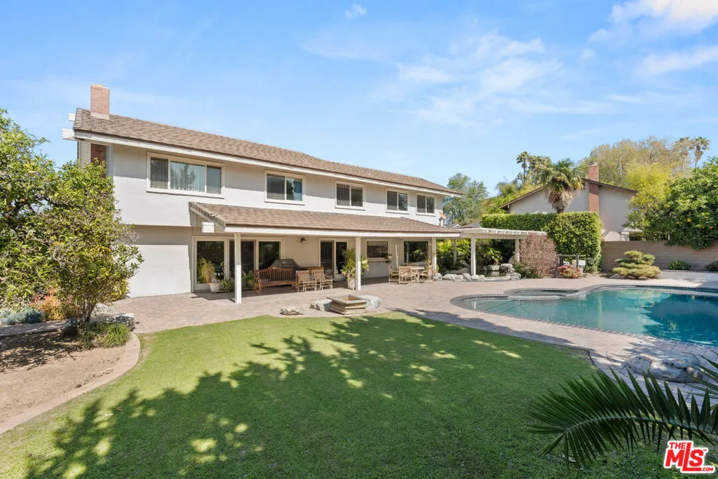 Villa Park, California 92861, United States, 4 Bedrooms Bedrooms, ,3 BathroomsBathrooms,Residential,Active,176933