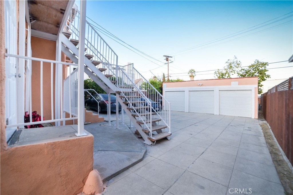 Properties 2 1036 S Citrus Avenue