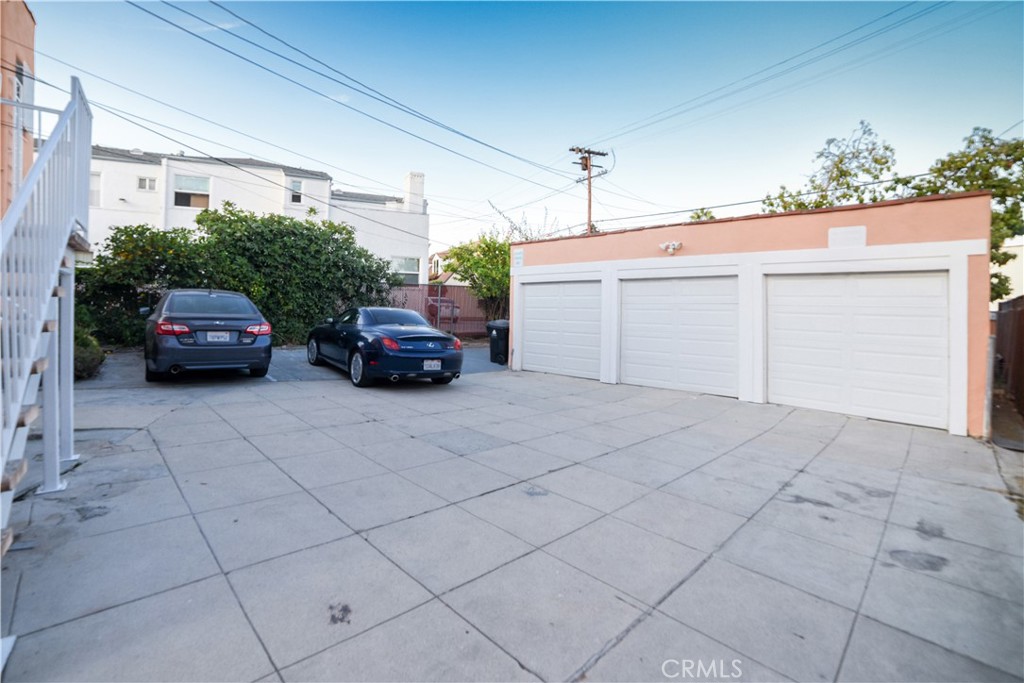 Properties 3 1036 S Citrus Avenue