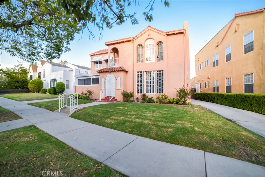 Properties 1 1036 S Citrus Avenue