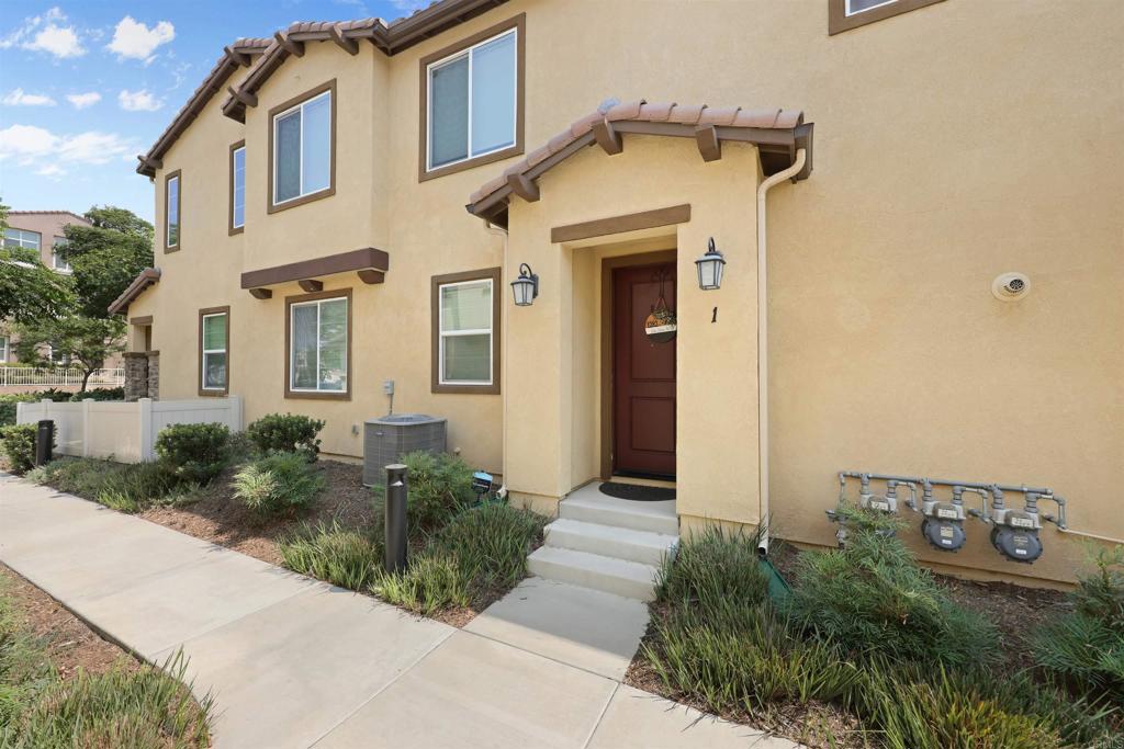 1282 Santa Victoria Rd 1