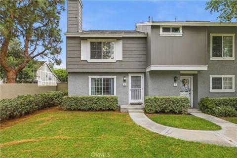 Photo of 53 Thicket #38, Irvine, CA 92614 (MLS # IV26101234)