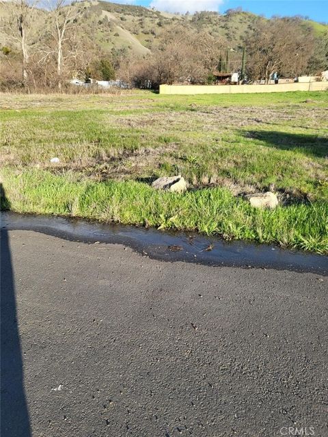 Photo of 2810 10th Street, Clearlake, CA 95422 (MLS # LC26009628)