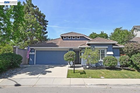 Photo of 3714 Reflections Dr DR, Pleasanton, CA 94566 (MLS # 41134304)