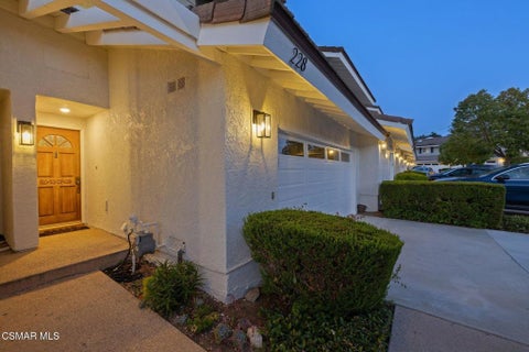 Tiny photo for 228 Hill Ranch Drive, Thousand Oaks, CA 91362 (MLS # 226004413)