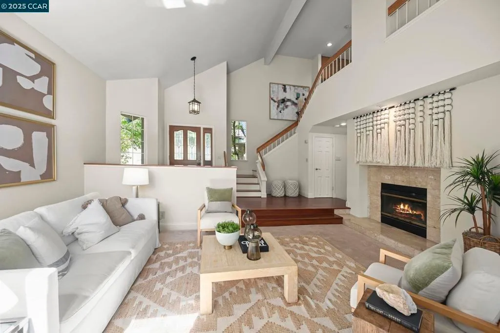 San Ramon, California 94582, United States, 4 Bedrooms Bedrooms, ,3 BathroomsBathrooms,Residential,Active,206810