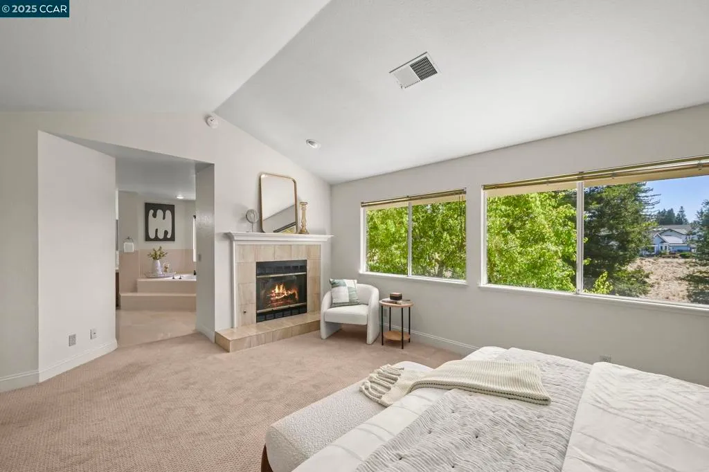 San Ramon, California 94582, United States, 4 Bedrooms Bedrooms, ,3 BathroomsBathrooms,Residential,Active,206810