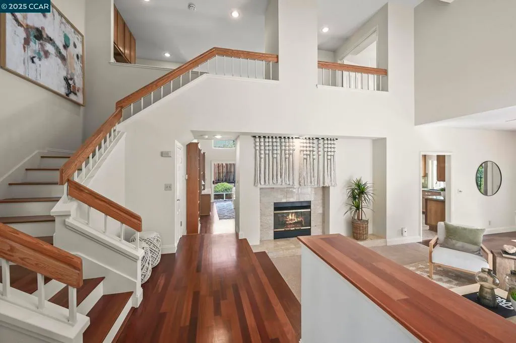 San Ramon, California 94582, United States, 4 Bedrooms Bedrooms, ,3 BathroomsBathrooms,Residential,Active,206810