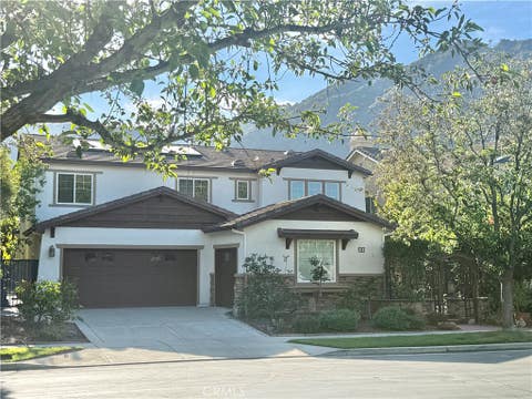 Photo of 16 Foxtail Court, Azusa, CA 91702 (MLS # AR26187605)