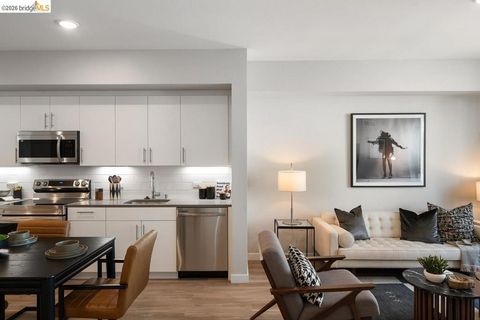 Photo of 260 Brooklyn Basin Way WAY #426, Oakland, CA 94606 (MLS # 41135705)