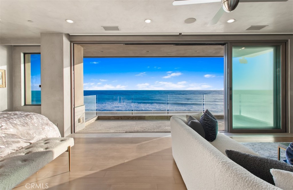 Beach Road Custom (BR) - Residential
