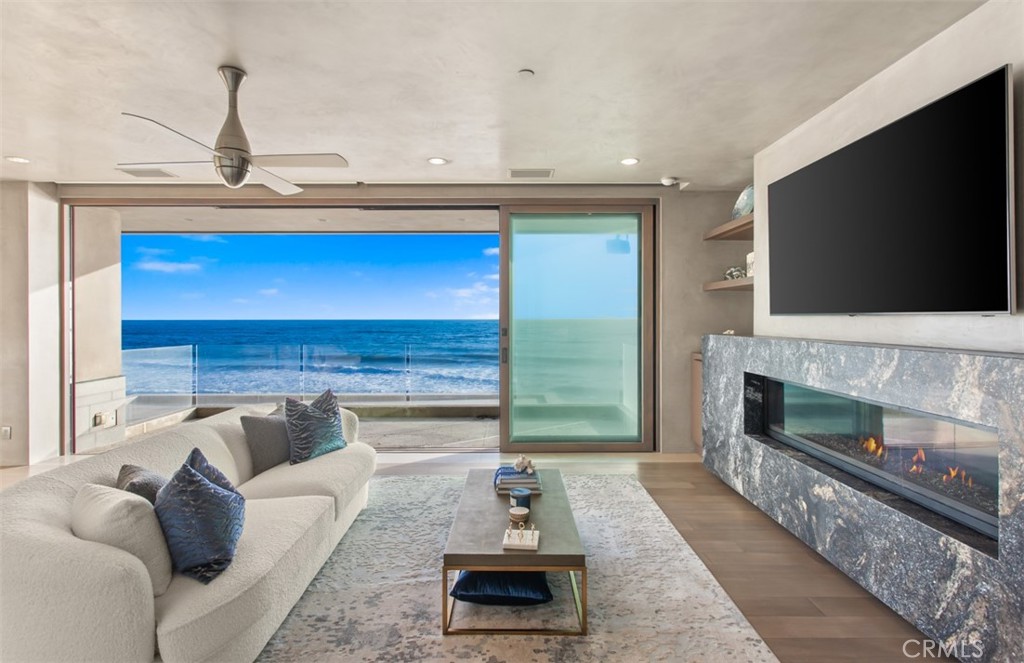Beach Road Custom (BR) - Residential