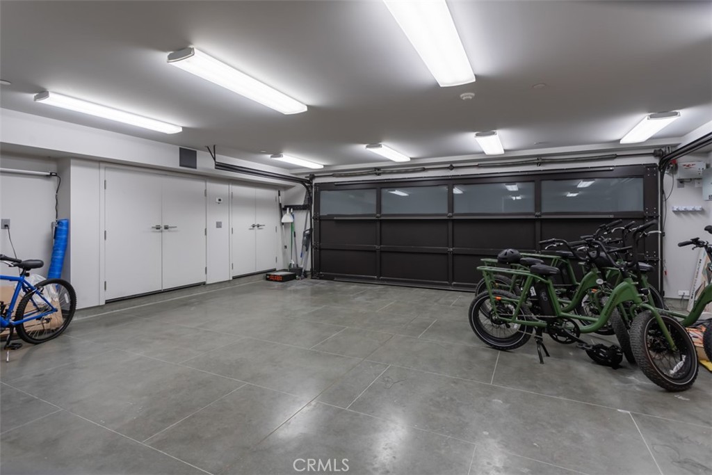 Beach Road Custom (BR) - Residential
