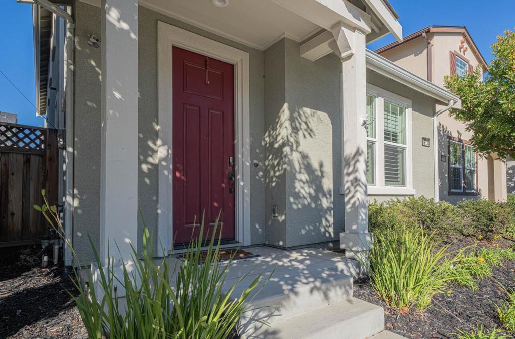 Properties 1 19130 Fallingwater Lane