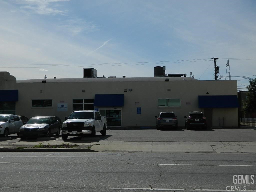 1124 Baker