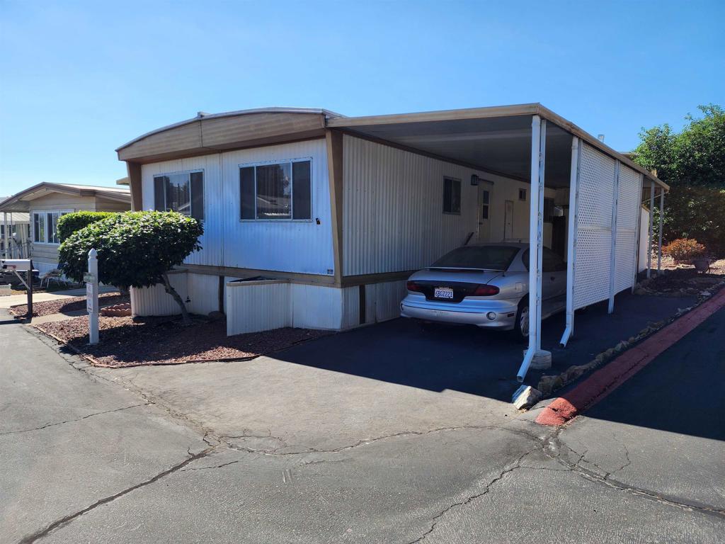 28890 Lilac Spc 101 Lot 101