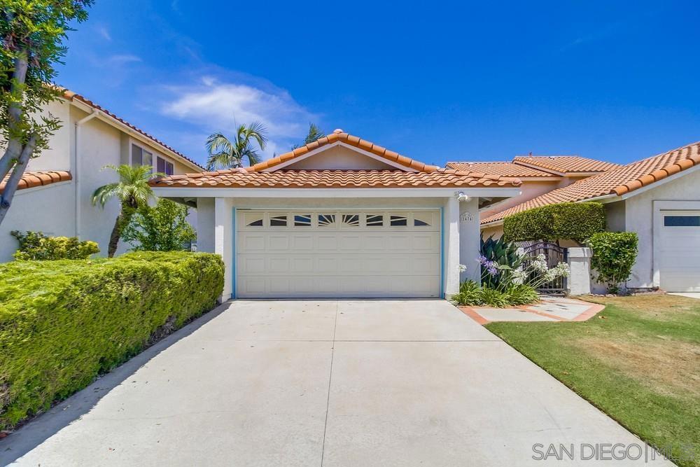 2474 Royal St James Dr