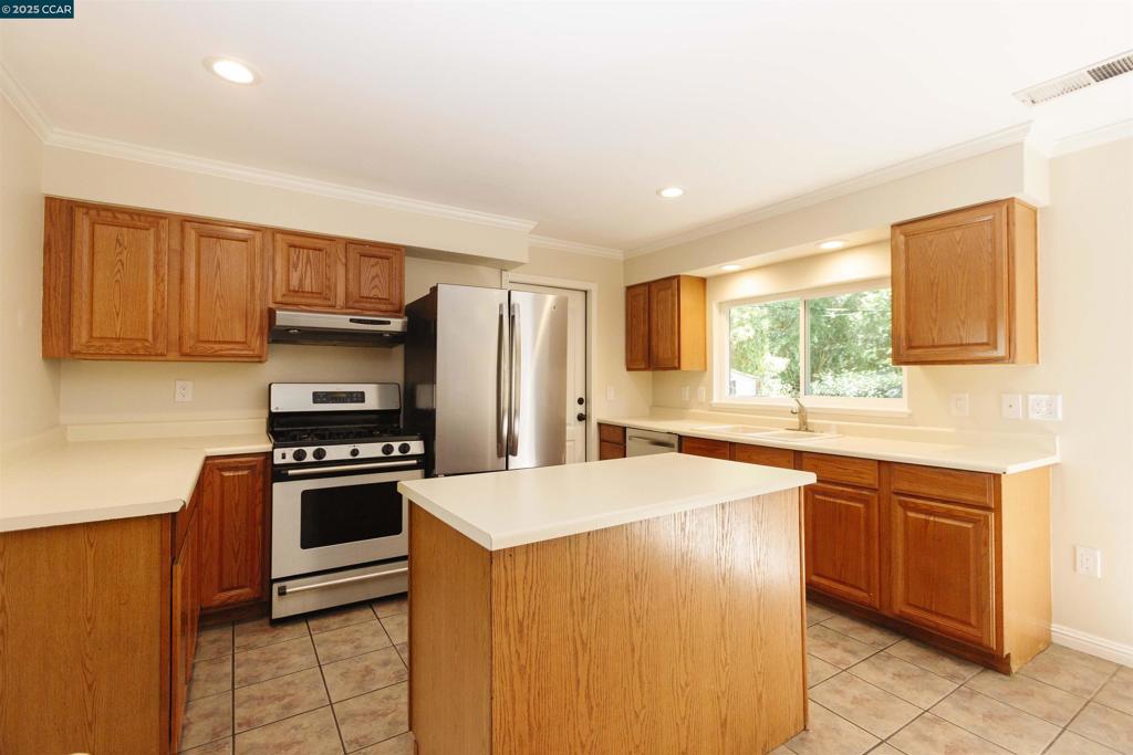 POETSCOER - Residential Lease
