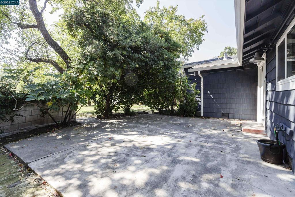POETSCOER - Residential Lease
