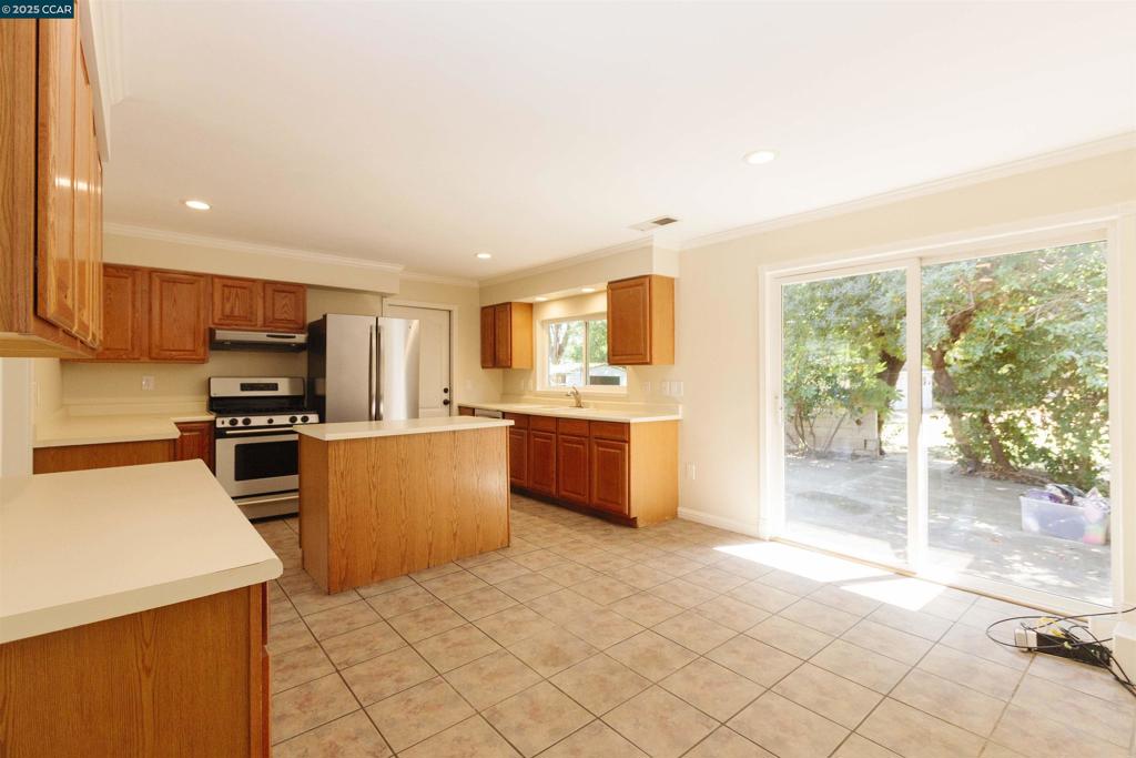 POETSCOER - Residential Lease