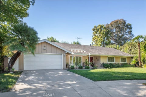 Photo of 19260 Calahan Street, Northridge, CA 91324 (MLS # SR26202356)