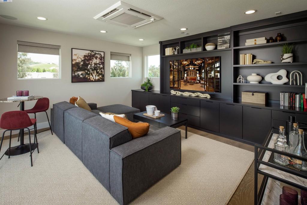 Not Listed - Residential