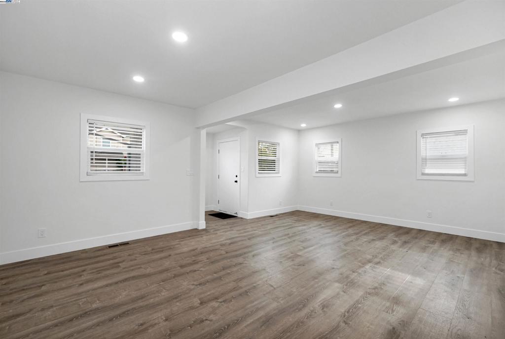 ASHLAND - Residential