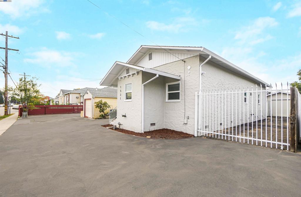 ASHLAND - Residential