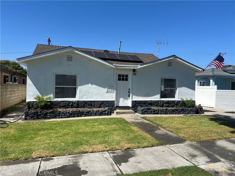 Photo of 7047 San Marcus St, Paramount, CA 90723 (MLS # CV26099426)