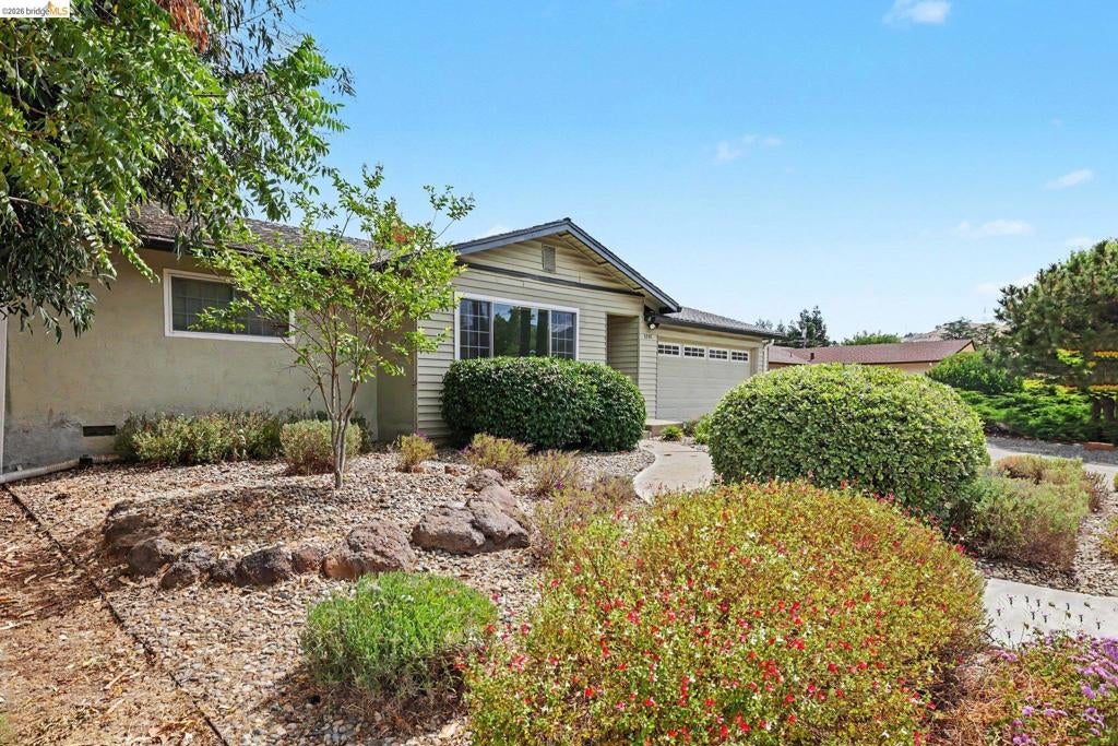 5545 Southbrook Dr Dr, Clayton CA 94517