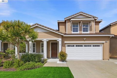 Photo of 29014 Jetty Way, Hayward, CA 94545 (MLS # 41133751)