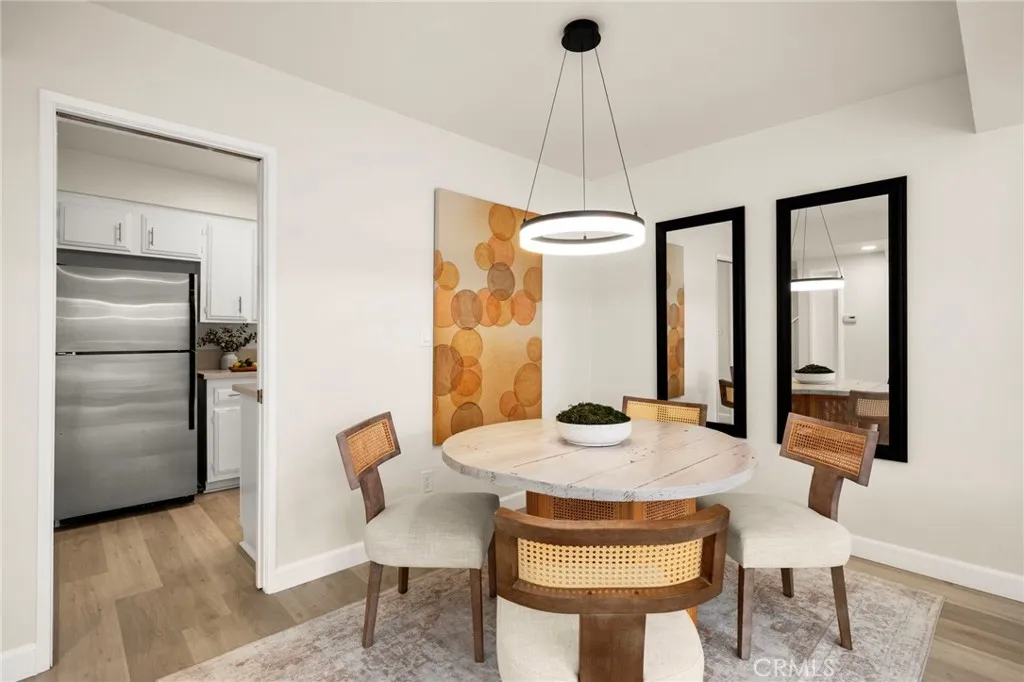 North Hollywood, California 91606, United States, 3 Bedrooms Bedrooms, ,3 BathroomsBathrooms,Residential,Active,243956