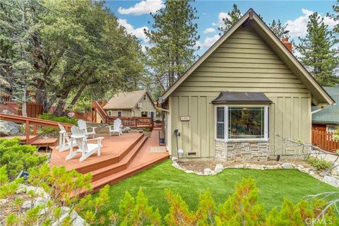 Photo of 1901 Teton Way, Pine Mountain Club, CA 93222 (MLS # SR26017181)