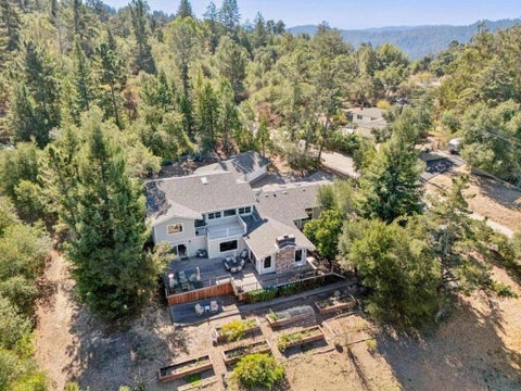 Photo of 24010 Summit Woods Drive, Los Gatos, CA 95033 (MLS # ML82064954)