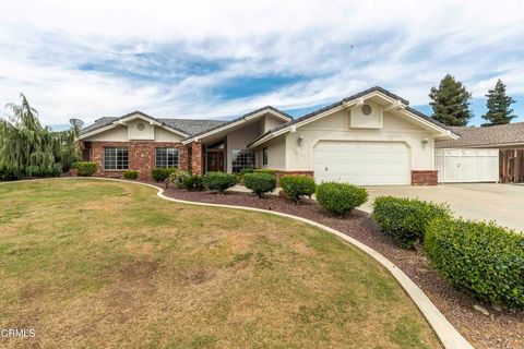 Photo of 7608 Darrin Avenue, Bakersfield, CA 93308 (MLS # V1-35204)